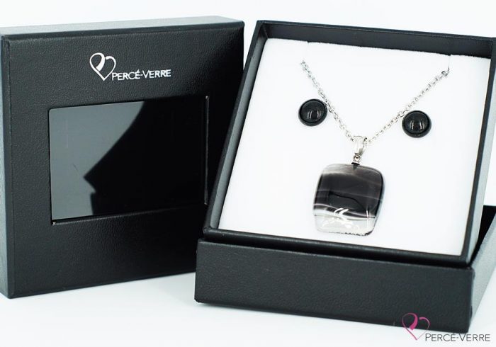 Ensemble bijoux noir et blanc, collection "Classique" – Image 2