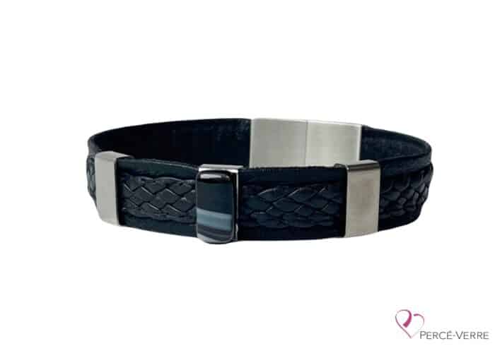 Bracelet pour homme en cuir souple noir tressé avec breloques