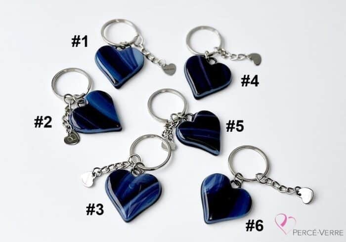 "Purple heart" key ring in fused glass - Image 2