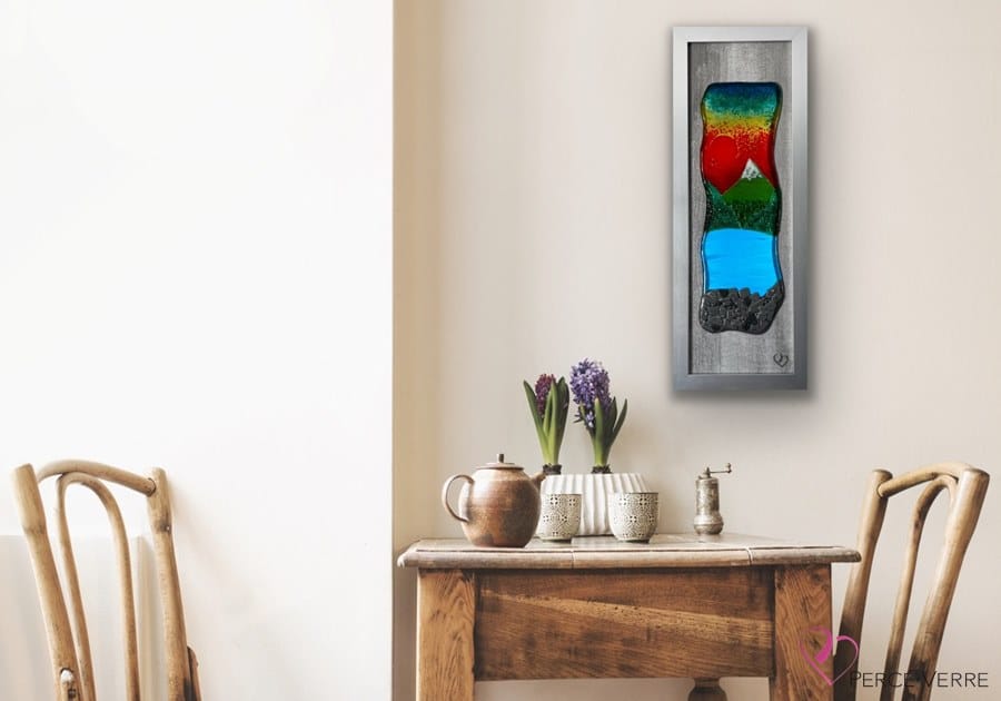 Cadre lumineux dans décor_ Percé-Verre_oeuvre d'art_LA DANCE DU LAC ET DES MONTAGNES