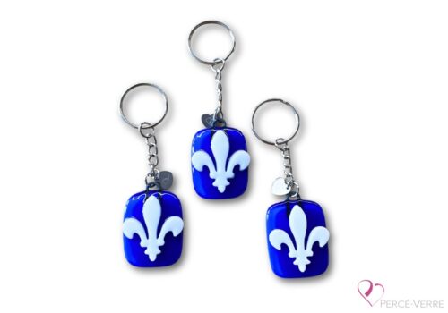 Porte-clé fleur de lys en verre fusion, création artisanale québécoise signée Percé-Verre