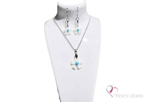 ensemble-bijoux-verre-fait-main-fleurs-des-champs_blanc et turquoise