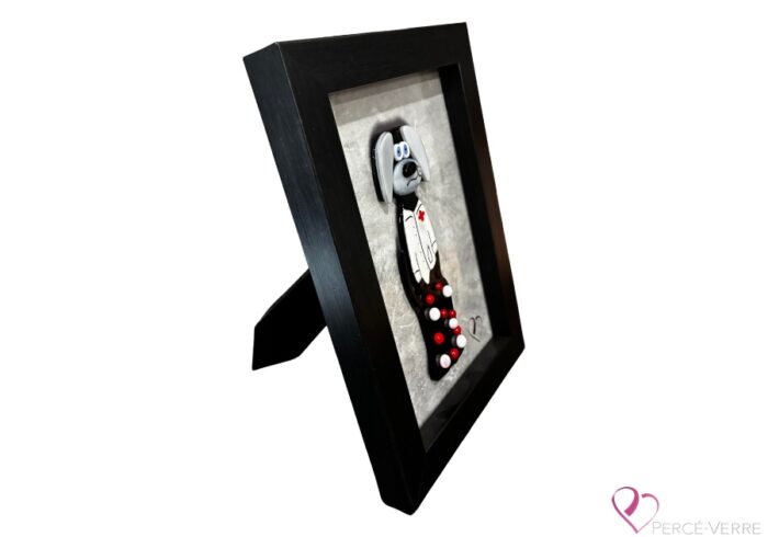 Chiens de laboratoire - Génération Dr. Mama, side view, creation in fused glass Percé-Verre