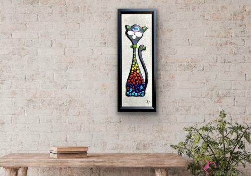 Maxime, a chatty cat in fused glass, an original Percé-Verre creation, with a cheerful, mischievous character, loyal to his brothers at heart.