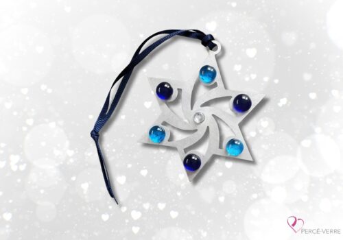 Ornement étoile en verre fusionné fait au Québec – Percé-Verre