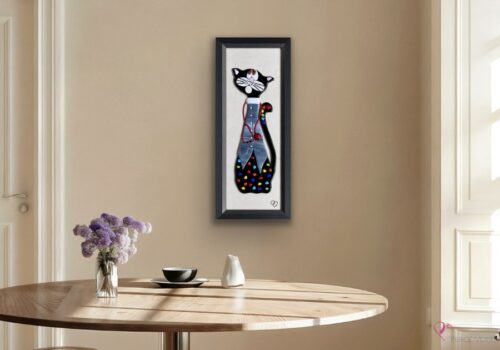 Œuvre murale de chat Docteure Audrey en verre fusionné présentée dans un décor intérieur.